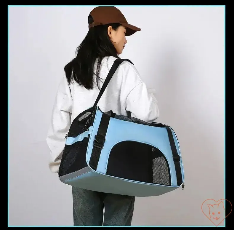 Breathable Pet Travel Bag – Four-Sided Mesh Cat & Dog Carrier with Cotton Mat