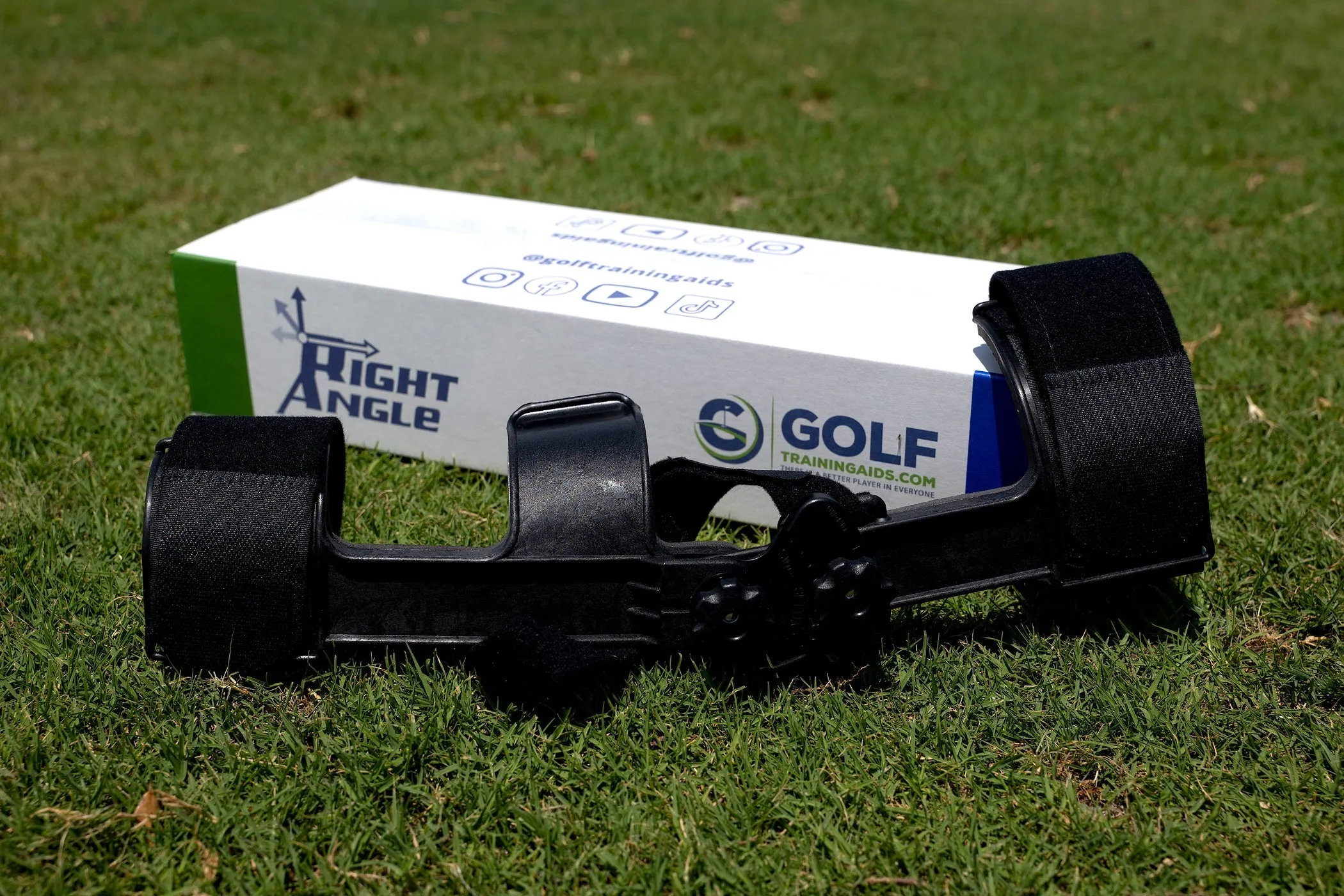 Right Angle 2 Golf Swing Elbow Brace. Full Swing & Short Game Golf Training Aid